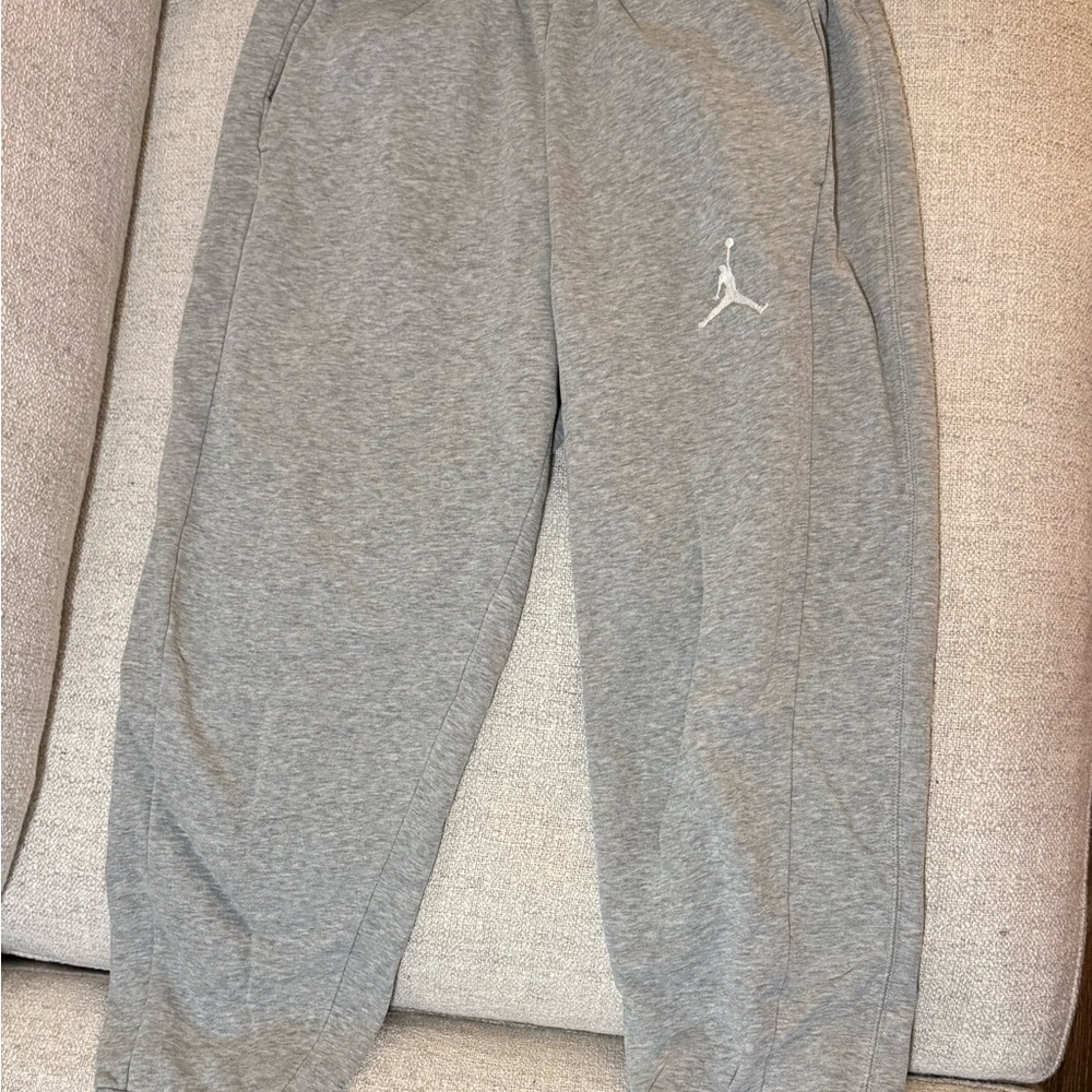 Jordan Men’s Gray Sweatpants/Joggers